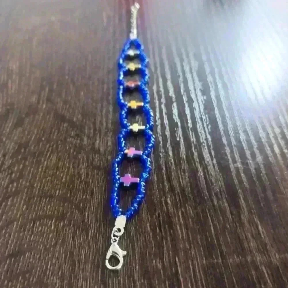 Cross beaded bracelet